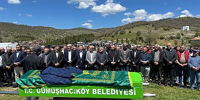 Hüseyin Topal dualar eşliğinde son yolculuğuna uğurlandı.