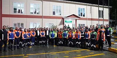 İBB BAŞKAN VEKİLİ NURİ ASLAN, İSTAÇ PERSONELİ İLE SAHURDA BULUŞTU 