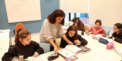 İBB’DEN ATANAMAYAN ÖĞRETMENLERE DESTEK