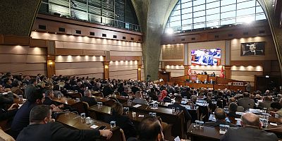 İBB Meclisi'nde 19 ilçenin 2025 yılı bütçesi onaylandı