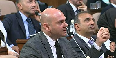 İBB Meclisi’nde “Azmanbüs” tartışması... CHP’li Özcan: “Adalıların benimsediği Adabüs’lerin tescilleri UKOME’de uzatılmadı”