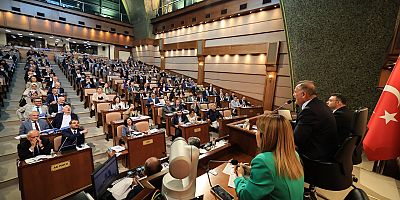 İBB MECLİSİ'NDE BELEDİYE MÜLKLERİNİN AKP’li BELEDİYELERE VE VAKIFLARA TAHSİSİ, OY ÇOKLUĞUYLA İPTAL EDİLDİ