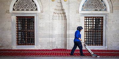 İBB TARİHİ CAMİLERE GÖZÜ GİBİ BAKIYOR