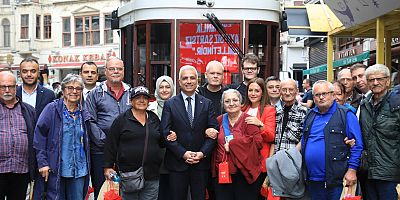 İETT’DEN DÜNYA YAŞLILAR GÜNÜ’NDE ANLAMLI ZİYARET