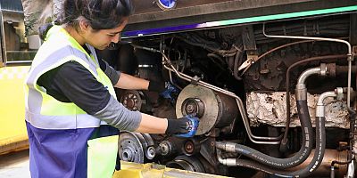 İETT TARİHİNDE İLK   BAKIM ONARIM KADINLARA EMANET