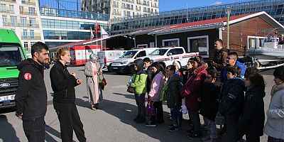 İlkokul Öğrencilerinden Afet İşleri Müdürlüğü’ne Ziyaret