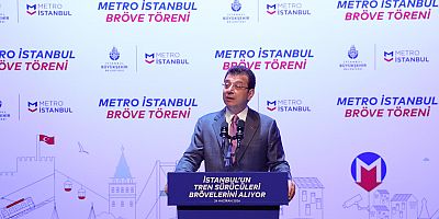İMAMOĞLU BRÖVE TÖRENİNDE KONUŞTU: BİRİLERİ RAKAM VERİYORMUŞ, KENDİSİ DE İNANMIYOR