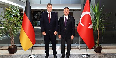 İMAMOĞLU: DEMOKRAT ANLAYIŞIN SAHİBİ İNSANLARLA BİR ARAYA GELMEK, DÜNYANIN BARIŞINA VE HUZURUNA DA KATKI SUNACAKTIR 