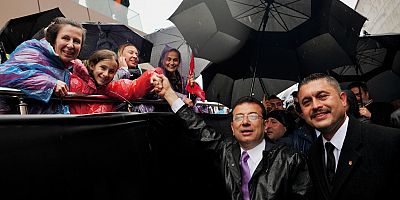 İMAMOĞLU: İSTERSE ANKARA'DAN 17 DEĞİL, 27 BAKANLA GELSİN… BUNLAR, BİR KİŞİ ‘8 ADIM AT’ DERSE, 8 ADIM ATAR; 9’U ATAMAZ