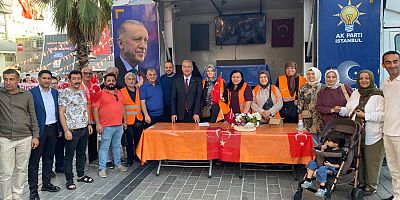 İsmail Ergüneş, Cumhuriyet Meydanı’ndaki AK Nokta’da Hemşehrileriyle Buluştu
