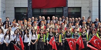 İsmail Ergüneş: Gençlerimizin Bayram Coşkusuna Ortak Olduk