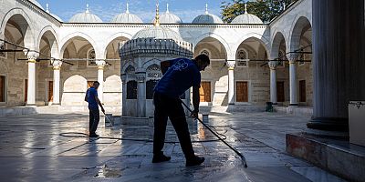 İSTANBUL’UN CAMİLERİ KADİR GECESİNE HAZIR