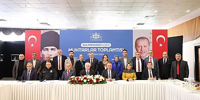 İstanbul Valisi Davut Gül Sultangazili Muhtarlarla Bir Arada