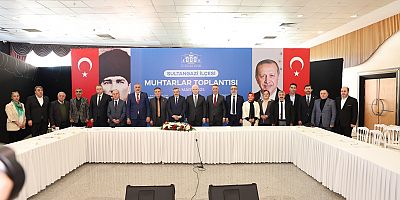 İstanbul Valisi Davut Gül Sultangazili Muhtarlarla Bir Arada