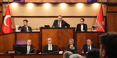 İstanbulkart ile öğrenci indirimine 30 yaş sınırı: Karar İBB Meclisi'nden geçti