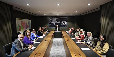 KA.DER Genel Başkanı Yeşim Akpolat’tan Mersin Büyükşehir Belediye Başkanı Vahap Seçer’e Ziyaret: