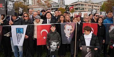 KADIKÖY’DE 9’U 5 GEÇE ATA’YA SAYGI ZİNCİRİ