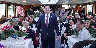 Kadıköy Huzur Vapuru, ilk yolcularını ağırladı