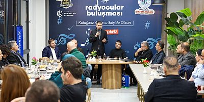 Karadeniz’e Karşı Radyo Buluşması: Arnavutköy’de Mikrofonlar Aynı Masada