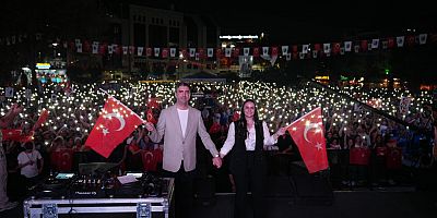 Kartal’da, Büyük Zafer'in 101. Yılında Muhteşem Kutlama