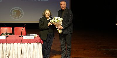 Kartal’da Düşünce Yolculuğu: ‘Felsefe Buluşmaları’nda Teknoloji ve İnsan Ele Alındı