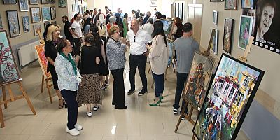 Kartal Halk Eğitim Merkezi’nin Yıl Sonu Resim Sergisi Açıldı