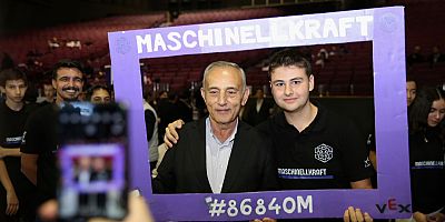 Kemal Çebi: VEX Robotics Turnuvalarına öncü olmaktan mutluluk duyuyoruz