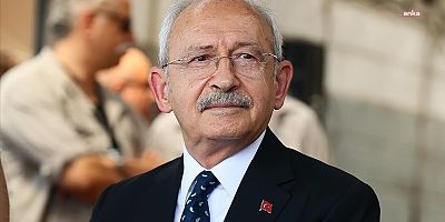 KILIÇDAROĞLU: “ÇOCUKLARI VE AİLESİ İÇİN MÜCADELE ETMEYE ÖMRÜNÜ ADAYAN, FIRTINALI GÜNLERİN KAPTANI, GÜZEL GÜNLERİN MİMARI BÜTÜN BABALARIN BABALAR GÜNÜ KUTLU OLSUN”