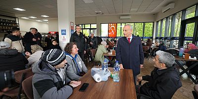 KÜÇÜKÇEKMECE BELEDİYESİ DEPREM SONRASI VATANDAŞLARIN YANINDA
