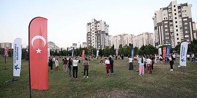 KÜÇÜKÇEKMECELİLER, SABAH AKŞAM DEMEDEN ÜCRETSİZ SPOR İMKANI!
