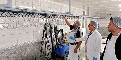 Kurban satış ve kesim yerleri denetlendi