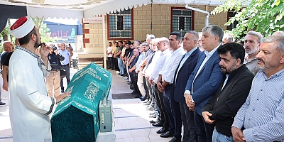 Meslektaşlarının Omuzlarında ve Dualarla Son Yolculuğuna Uğurlandı: Gazeteci İbrahim Halil Uçar (Oscar Melih) Ebediyete Uğurlandı