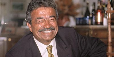 Mimar Mehmet Çoban,Kamer Genç'i vefatının 8. yılında andı