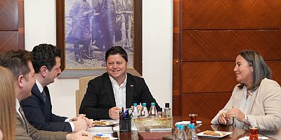 MİMARLAR ODASI’NDAN KADIKÖY BELEDİYESİ’NE ZİYARET