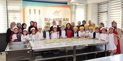 Minik Ellerden Neşeli Kekler Atölyesi
