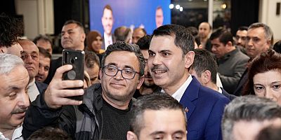  Murat Kurum, Üsküdar’da Kahramanmaraşlılar ile Sahur Sofrası programına katıldı.