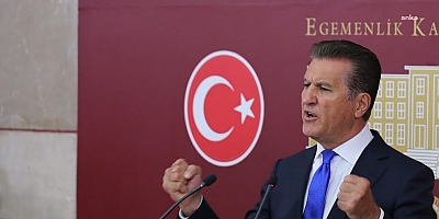 MUSTAFA SARIGÜL’DEN BARDAKLI AKARYAKIT ZAMMI PROTESTOSU: “BİR BARDAK BENZİN OLMUŞ 10 LİRA. BU 10 LİRAYLA TEKER NASIL DÖNECEK”