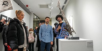 Öğrencilerin Eserlerinden Oluşan “Devam Edecek” Sergisi İstiklal Sanat Galerisi’nde Açıldı