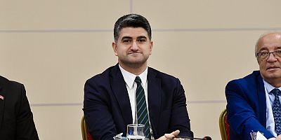 Onursal Adıgüzel, Cuma Namazında Cumhurbaşkanı Erdoğan’a Eşlik Etti