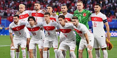Orhan Güzelaydın'dan A Milli Futbol Takımı'na tebrik!