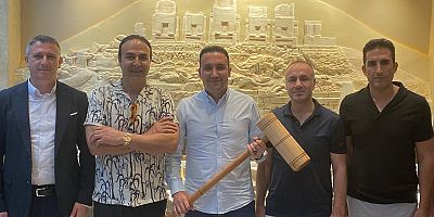 Orhan Güzelaydın'dan OSES Gurme'ye Hayırlı Olsun Ziyareti .