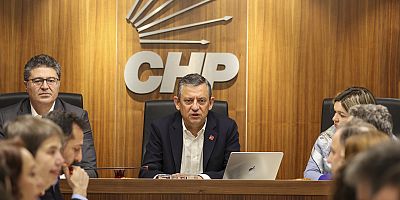 Özgür Özel, PM üyeleri ile İstanbul İl Başkanlığı’nda bir araya geldi