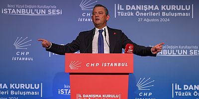 Özgür Özel: “Türkiye’deki en demokratik, en katılımcı tüzüğü yapacağız. Bu ülkenin kurtuluşu bu salondadır”