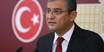 ÖZGÜR ÖZEL, TUTUKLANAN ÜNİVERSİTELİ EGE AKERSOY’UN BABASI ZAFER AKERSOY İLE TELEFONDA GÖRÜŞTÜ