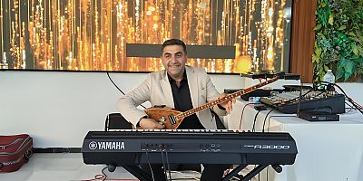 Sanat Dünyasına Yeni Bir Güneş: Erkan Ataseven Ayvalık’ta Türküleriyle Büyüledi