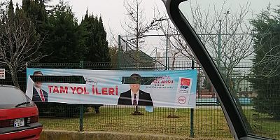 Sarıyer’de İmamoğlu ve Aksu’nun afişlerine saldırı