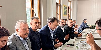 Serdar Yılmaz ve İnan Akgün Alp’ten Mehmet Akkuş’un Ailesine Taziye Ziyareti
