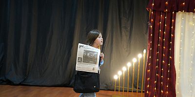 Şiirin Gazinolara Dokunan Hikâyesi: ‘Şairin Rıza’sı Yok’ Adlı Oyun Kartal’da Sahnelendi