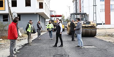 Silivri Belediyesi Asfalt Serim Çalışmalarına Devam Ediyor