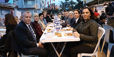 Silivri Belediyesi, Fatih Mahallesi ve Mimar Sinan Mahallesi'nde Ramazan İftar Programı Düzenledi